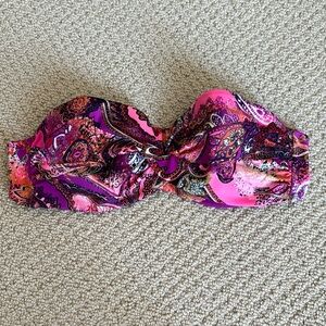 Victoria’s Secret size 34 D swimsuit bra